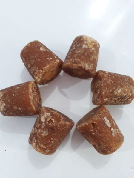 Chemical Free Jaggery Cube 04
