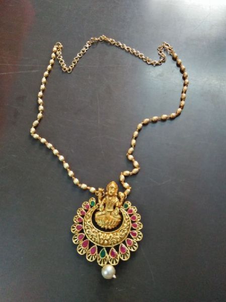 Artificial Necklace 03