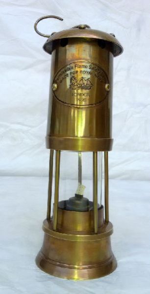 CINOL - 001 Nautical Oil Lamp