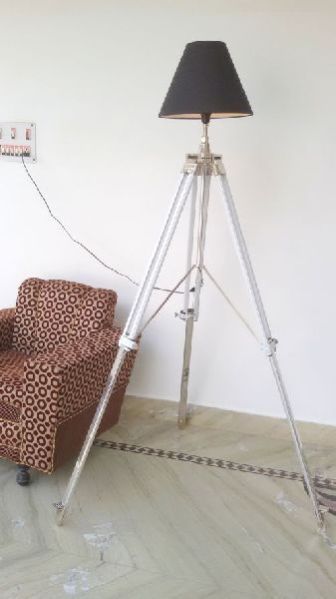 CISLT - 005 Tripod Shade Lamp