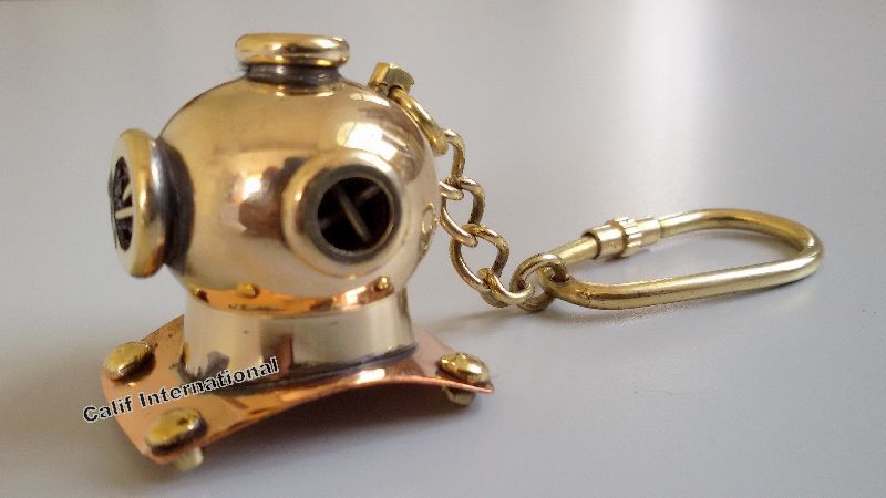 Diving Helmet Keychain 02