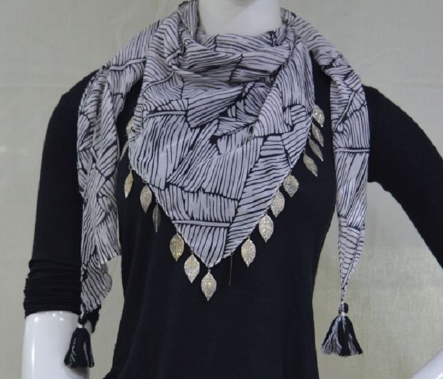 Ladies Scarf 02