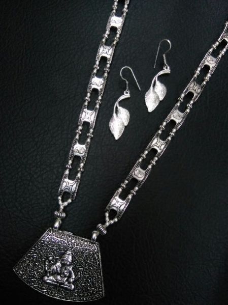 Oxidized Necklace & Earring Set 01