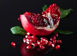 Fresh Pomegranate 02