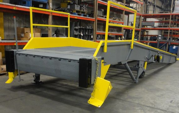 Mobile Loading Dock Ramp 02