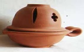 Clay Dhoop Stand 02