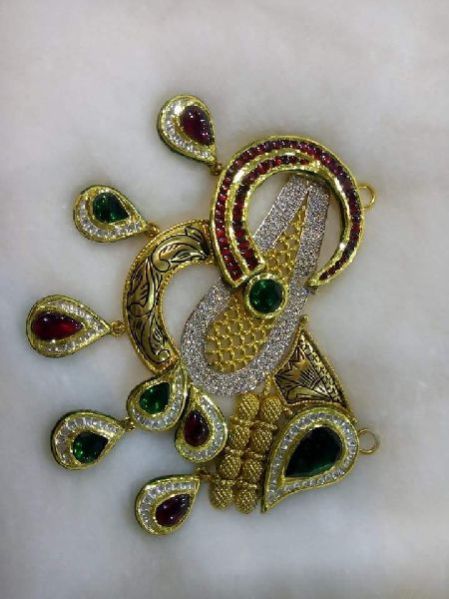 Gold Ladies Pendant 13