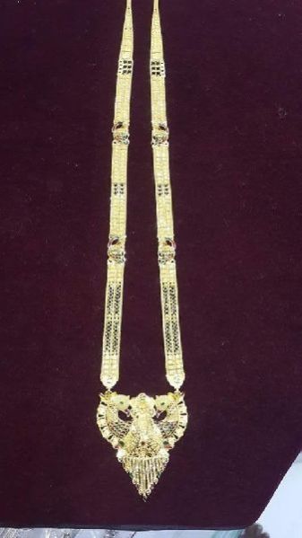 Gold Ladies Pendant 16