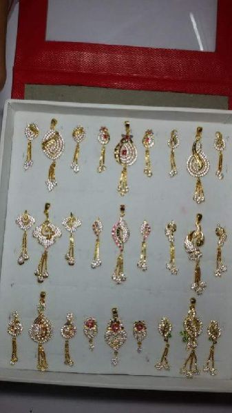 Gold Ladies Pendant 18