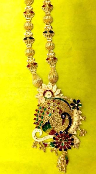 Gold Ladies Pendant 35