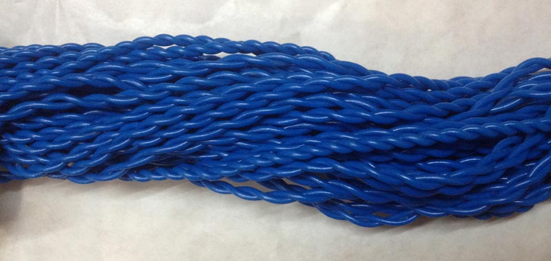 Both wires same color