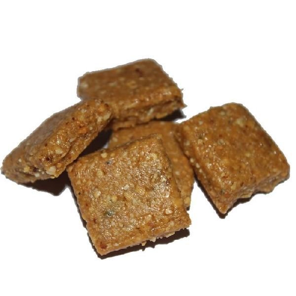 Crushed Peanut Chikki 02