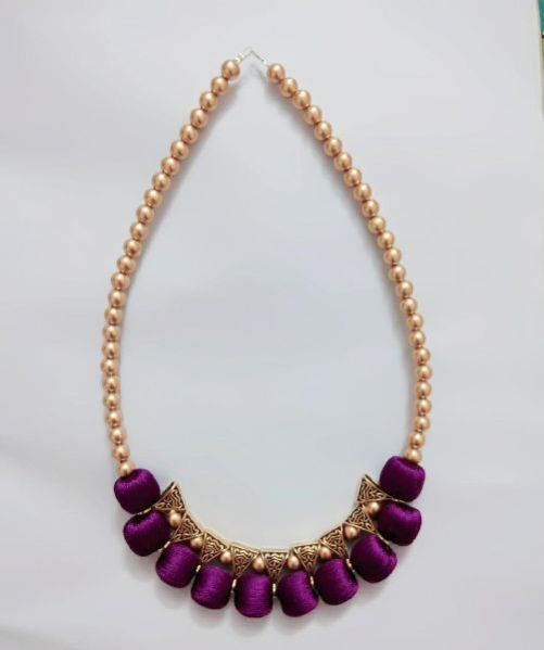 Silk Thread Necklace 01