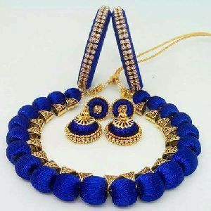 Silk Thread Necklace Set 05