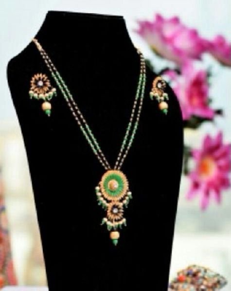 Handmade Paddy Pendant Necklace Set 01