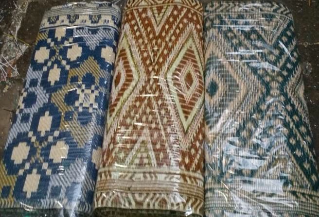 9X12 Multi Cross Plastic Mats 13