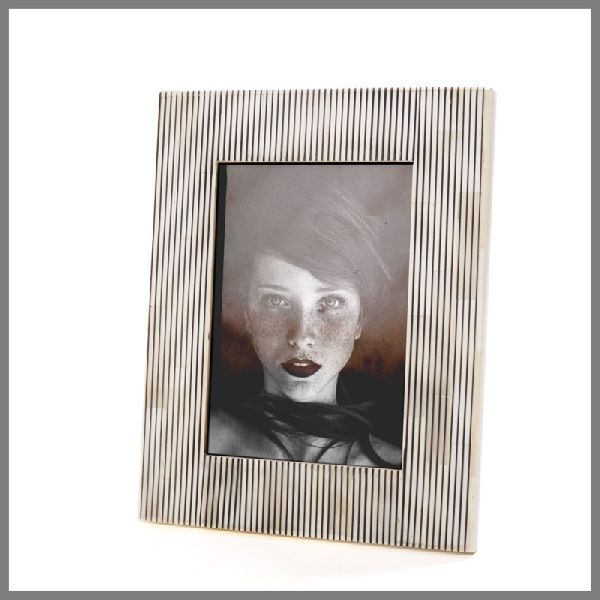 Wooden Photo Frame 01