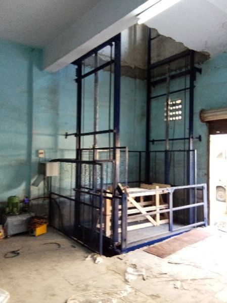 Electro Hydraulic Goods Lift 02