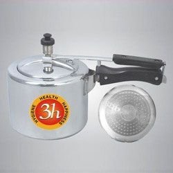 3 Ltr. Standard Pressure Cookers