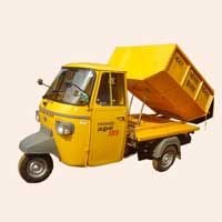 Tipper on Ape 3 Wheeler