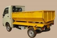 Tipper on Ape 4 Wheeler