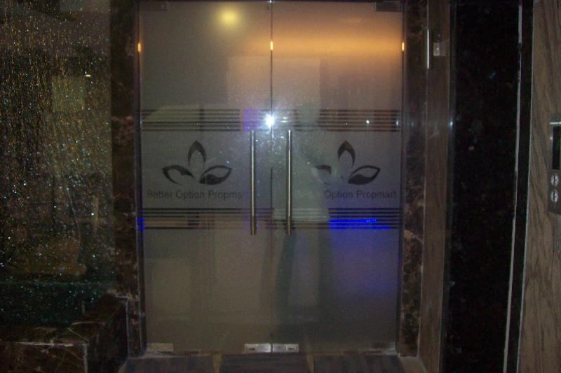 Vinyl Frosted Glass Designing Service 05