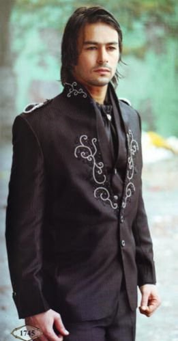 Mens Designer Suit (1745)