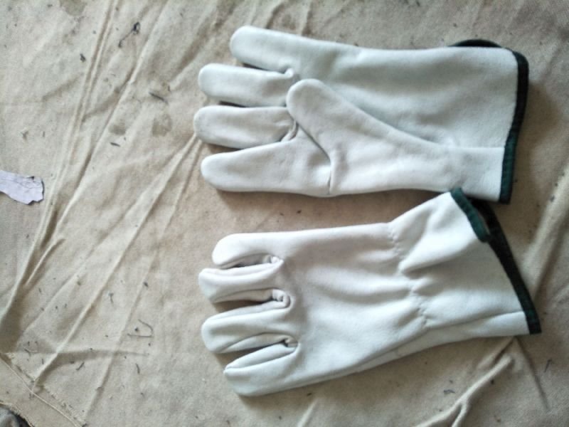 Hosiery Gloves 02