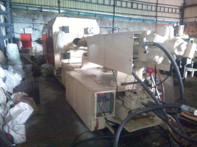 used plastic injection molding machines