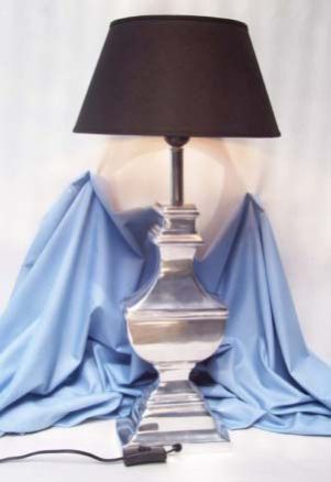 Red Wood Aluminium Table Lamp