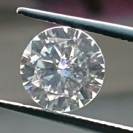 Colorless Moissanite - 04