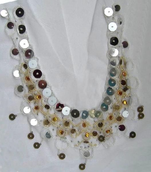 Embroidered Neck 07