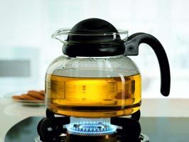 Carafe Pot with Strainer in Lid