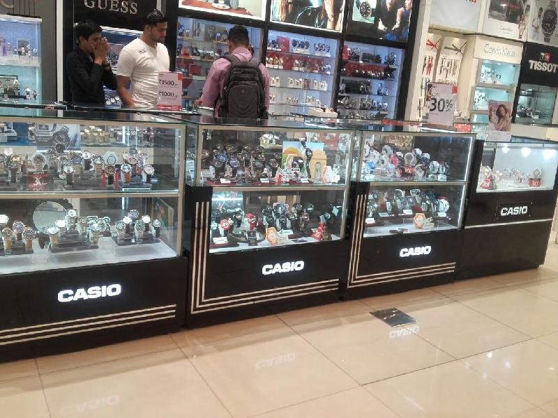 Watch Display Counter 02