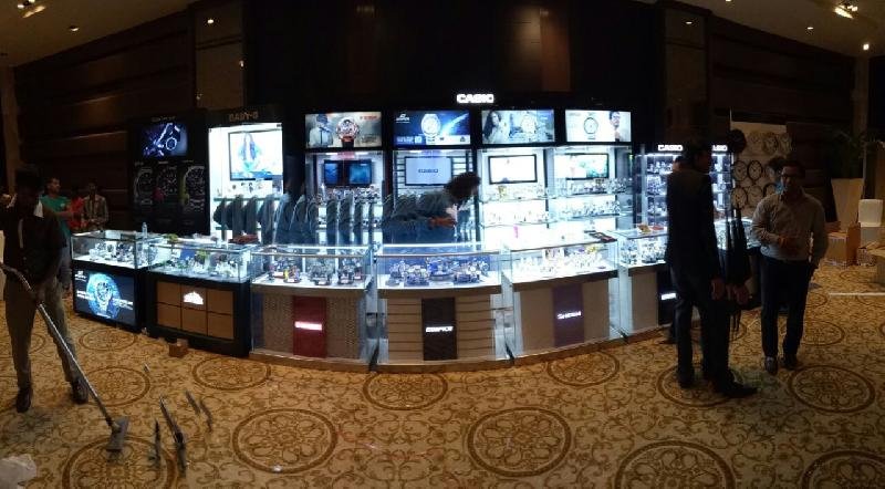 Watch Display Counter 05