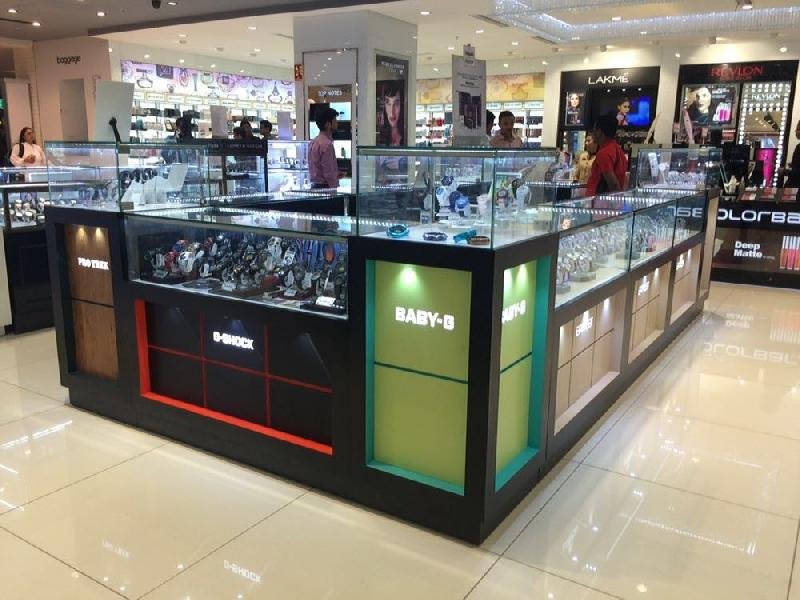 Watch Display Kiosk 03