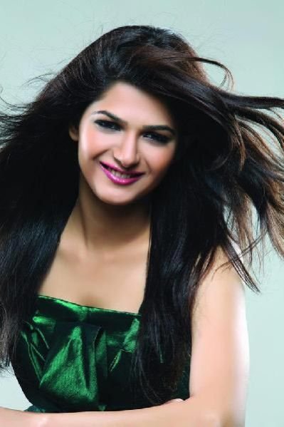 Cocktail Makeup Services 04