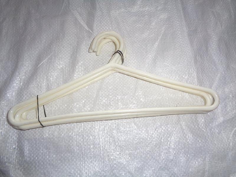 Plastic Hanger Set 03