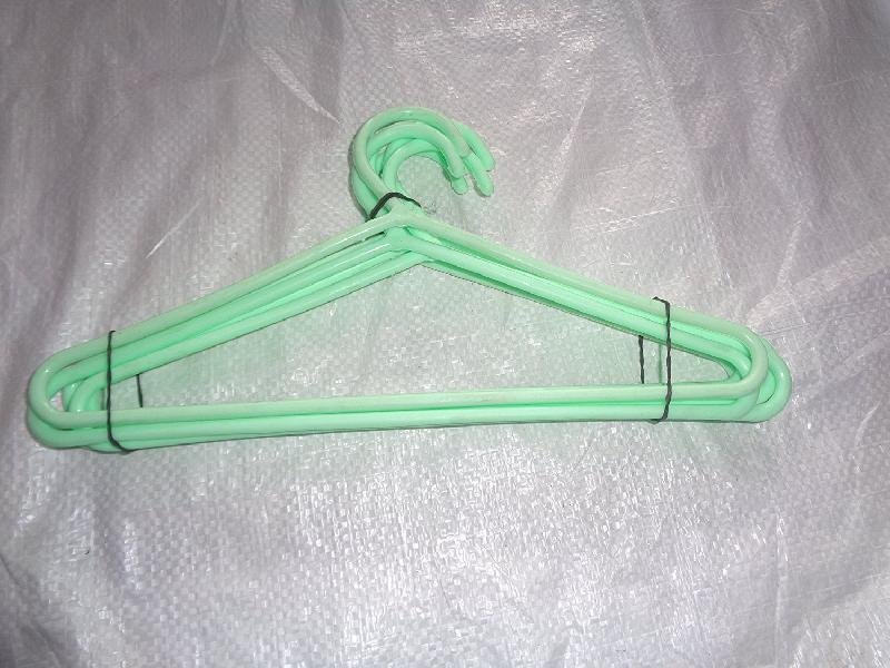 Plastic Hanger Set 04
