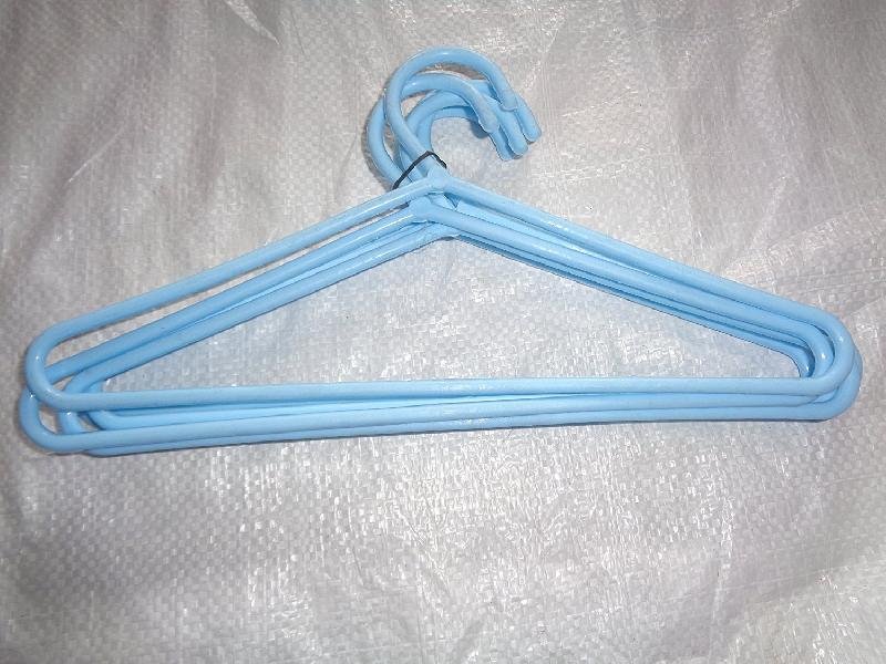 Plastic Hanger Set 05