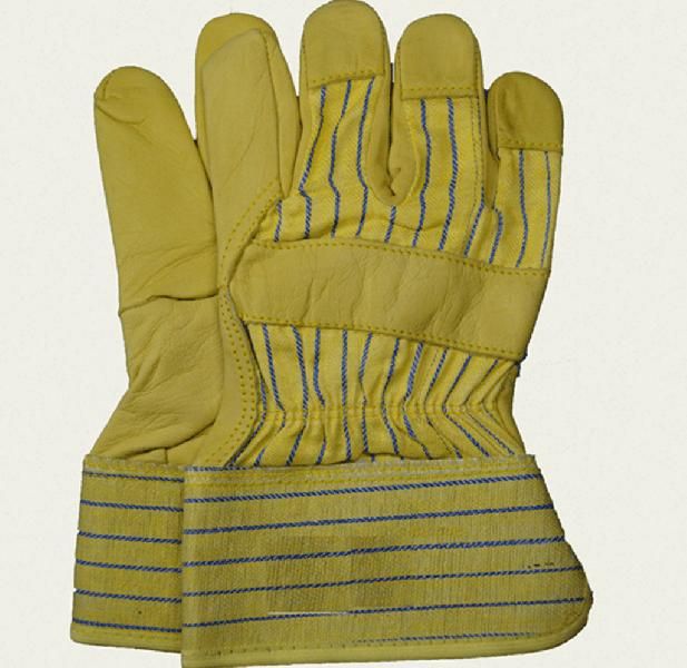 C01101.00 Leather Canadian Gloves