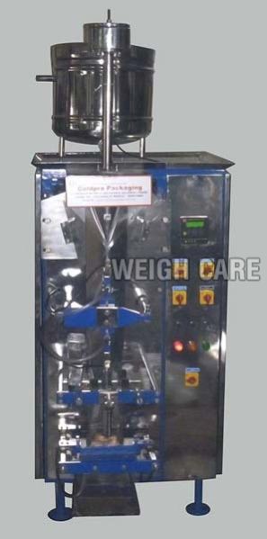 Single Head Free Flowing Liquid Packing Machine
