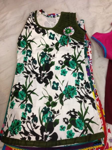 Ladies Sleeveless Kurtis