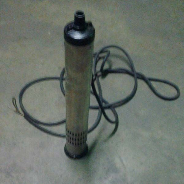 Solar Submersible Pump 100