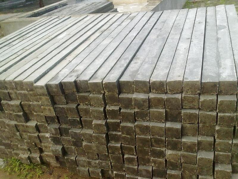 RCC Fencing Poles 06