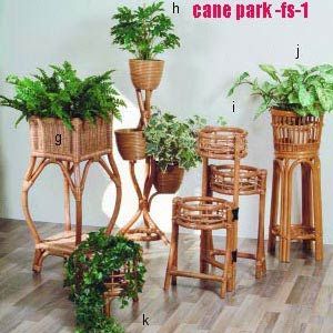Cane Flower Stand 02