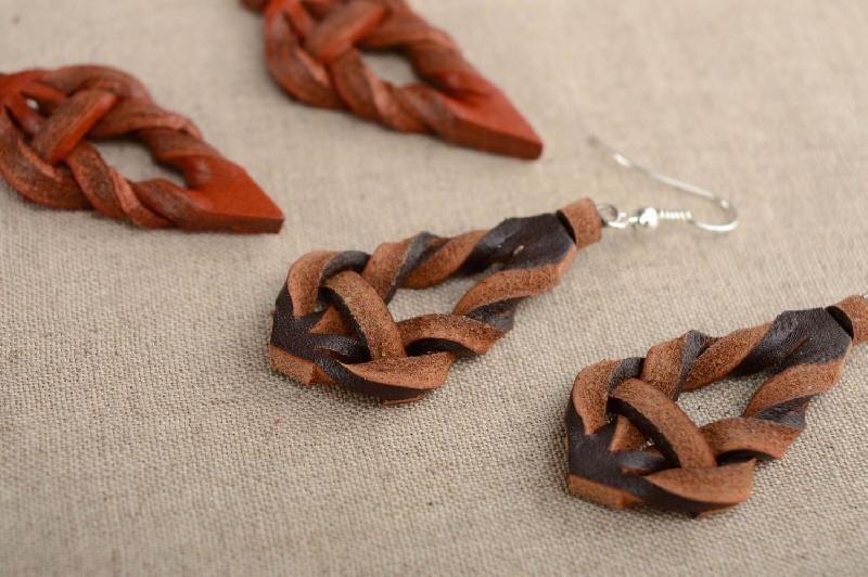 Ladies Leather Earrings 01
