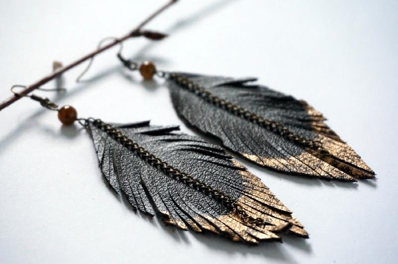 Ladies Leather Earrings 03