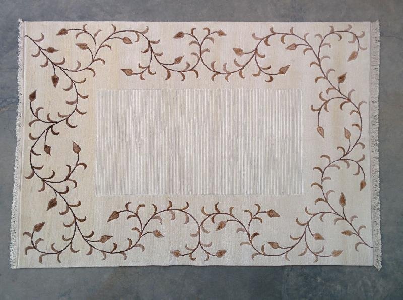 Hand Knotted Indo Nepali Carpet 09