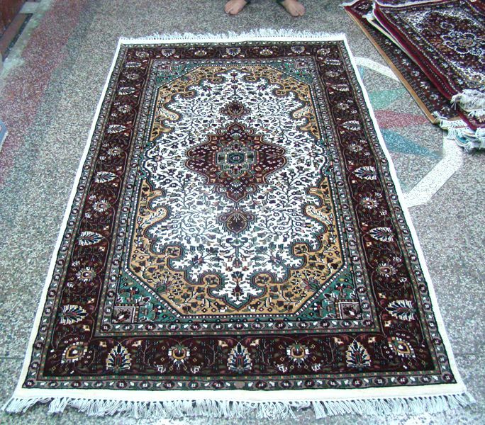 Handmade Art Silk Staple Carpets